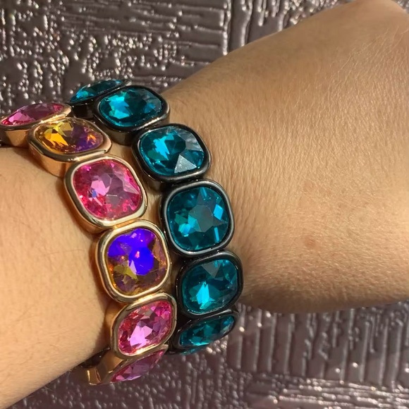 Anthropologie Green Gold Gemstone Crystal Stretch Bracelet - Picture 12 of 16